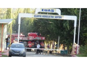 Yangın Söndürme Uçağının Bıraktığı Su Güvenlik Görevlisini Ağır Yaraladı