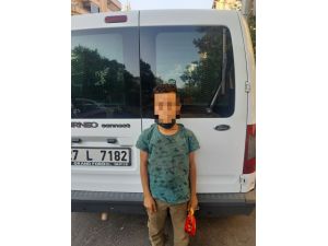 Polisler Çocuk Dilencileri Topladı
