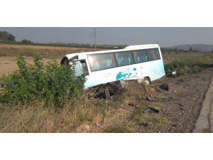 Osmaniye’de Midibüs İle Otomobil Çarpıştı: 6 Yaralı