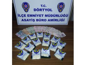 Elektrik Kablosu Kanalından Uyuşturucu Hap Çıktı