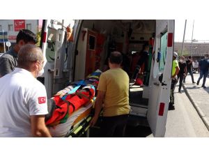 Araca Çarpmamak İçin Manevra Yaptı, Motosikleti Devirdi