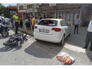 Motosiklet Otomobile Çarptı: 2 Yaralı