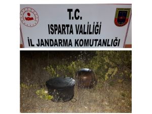 Muhtarlığın Bakır Kazanlarını Çalan Hırsızları Jasat Yakaladı