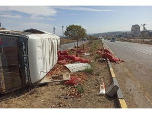 Başkent’te Minibüs Devrildi