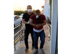 Polis Aracına Çarpıp Kaçan Uyuşturucu Tacirleri Tutuklandı