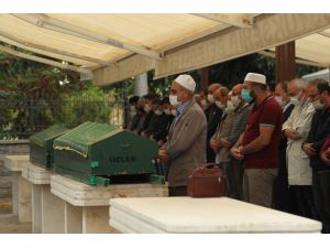 Kazada Ölen Baba Ve Oğlu Son Yolculuğuna Uğurlandı