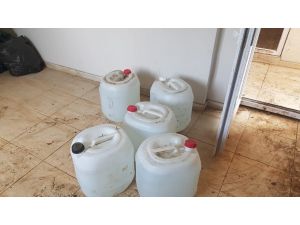 Adana’da Bin 400 Litre Sahte İçki Ele Geçirildi