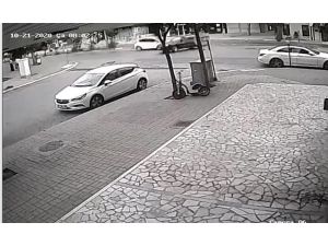 Kontrolden çıkan otomobil ortalığı savaş alanına çevirdi