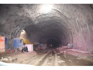 Konya-Antalya yolunu 26 km daha kısaltacak tünelde sona geliniyor