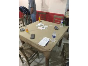 Kahvede Oyun Oynayanlara Korona Cezası