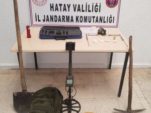 Hatay’da Kaçak Kazı Yapan 4 Kişi Yakalandı