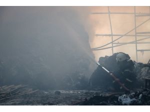 Kahramanmaraş’ta Korkutan Fabrika Yangını