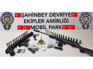 Polis Uyuşturucu Satıcılarına Göz Açtırmıyor