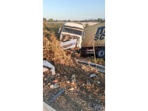 Şarampole uçan tır sürüsü ağır yaralandı