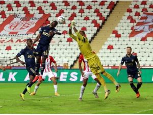 Süper Lig: Ft Antalyaspor: 1- Fenerbahçe: 2 (Maç Sonucu)