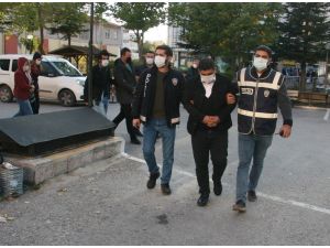 Önce Soygun Yaptılar Sonra Dolar Kurunun Yükselmesini Beklediler