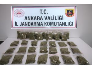 Jandarma Uyuşturucu Tacirini Adım Adım Takip Edip Yakaladı