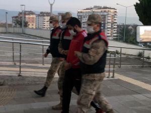 Jandarmanın Önünden Geçerken Tabancalı Poz Veren Şahıs Tutuklandı