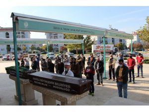 16 Gün Sonra Rögarda Ölü Bulunan Çift Toprağa Verildi