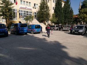 Yaşlı Çift Cinayetinde Gözaltına Alınan 6 Kişi Adliyeye Sevk Edildi