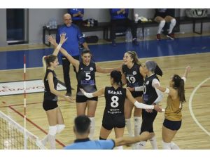 Nevşehir Belediyespor Kadın Voleybol Takımı, Ted Ankara Engelini Aştı