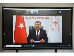 Bakan Koca: "Sağlık Çalışanlarını, İnsanlık Önünde Onurlandırmalıyız"