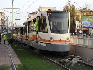 Gaziantep’te Tramvay Raydan Çıktı