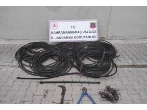 380 Metre Kablo Çalan Hırsızlar Trafik Kazasında Yakalandı