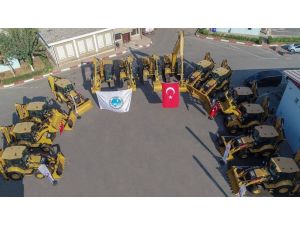 Büyükşehir Belediyesi 79 İş Makinesiyle Araç Filosunu Güçlendirdi