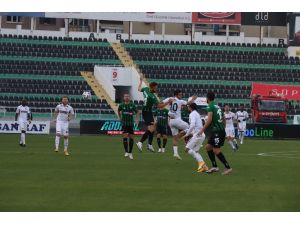 Süper Lig: Denizlispor: 0 - Gaziantep Fk: 1 (İlk Yarı)