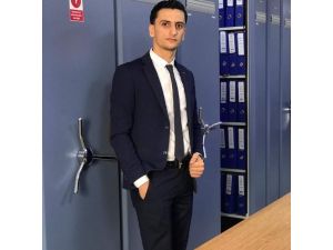 24 yaşındaki tapu memuru evinde ölü bulundu