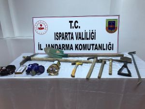 İstanbul’dan Gelip, Antik Kentte Kazı Çalışması Yaparken Suçüstü Yakalandılar