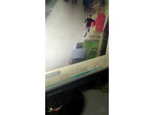 Polisleri Yaralayan Saldırgan Kamerada