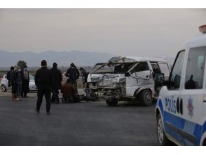 Hatay’da Trafik Kazası: 2 Yaralı
