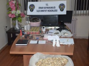 Şüpheli Şahsın Evinden Çıkanlar Polisi Şaşkına Uğrattı