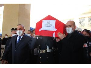 Antalya şehit yüzbaşıyı uğurladı