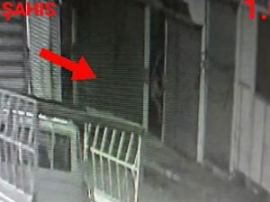 Örümcek Adam Gibi Tırmanan Hırsız Yakalandı
