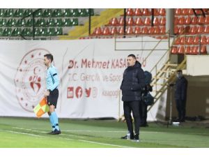 Süper Lig: Aytemiz Alanyaspor: 1 - Beşiktaş: 0 (İlk Yarı)