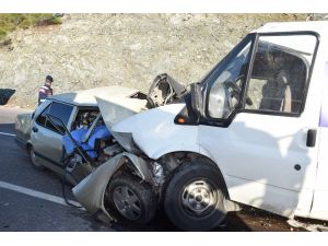 Antalya’da feci kaza: 2 ölü, 1 yaralı