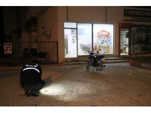 Berber Dükkanında Silahlı Kavga: 1 Yaralı