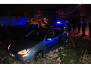 Oto Yıkamacı İzinsiz Aldığı Müşterisinin Arabasıyla Polisten Kaçarken Kaza Yaptı