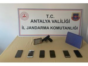 Antalya’da yasadışı bahse jandarma operasyonu: 6 gözaltı