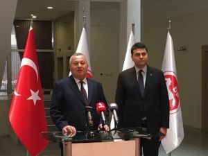 Cemal Enginyurt Demokrat Parti’ye Katıldı