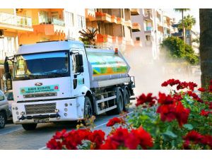 Alanya’da cadde ve sokaklar mikronsis ile temizleniyor