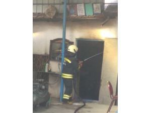 Sobaya Dökülen Yanıcı Madde Parlamaya Neden Oldu: 1 Yaralı