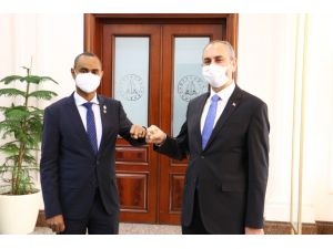 Adalet Bakanı Gül, Somalili Mevkidaşı İle Bir Araya Geldi