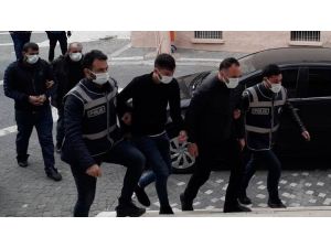 Konya’da Maske Dolandırıcıları Polisten Kaçamadı