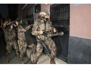 Adana’da Torbacılara Şafak Operasyonu