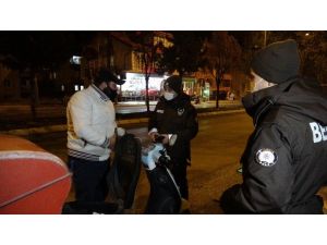 Isparta’da Sokağa Çıkma Kısıtlamasında ‘Gece Kartalları’ İş Başında