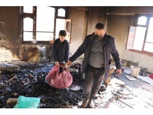 Komşuların Dikkati 7 Kişilik Aileyi Kurtardı